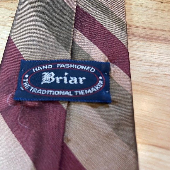 VTG Briar Men's Handcrafted Silk Tie Burgundy Gold Green Stripe Logan's KY - Picture 3 of 6